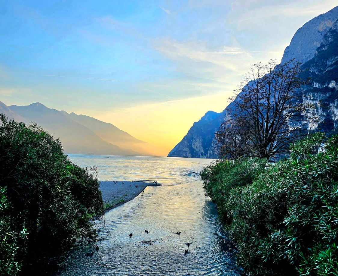 Riva del Garda mit Hund