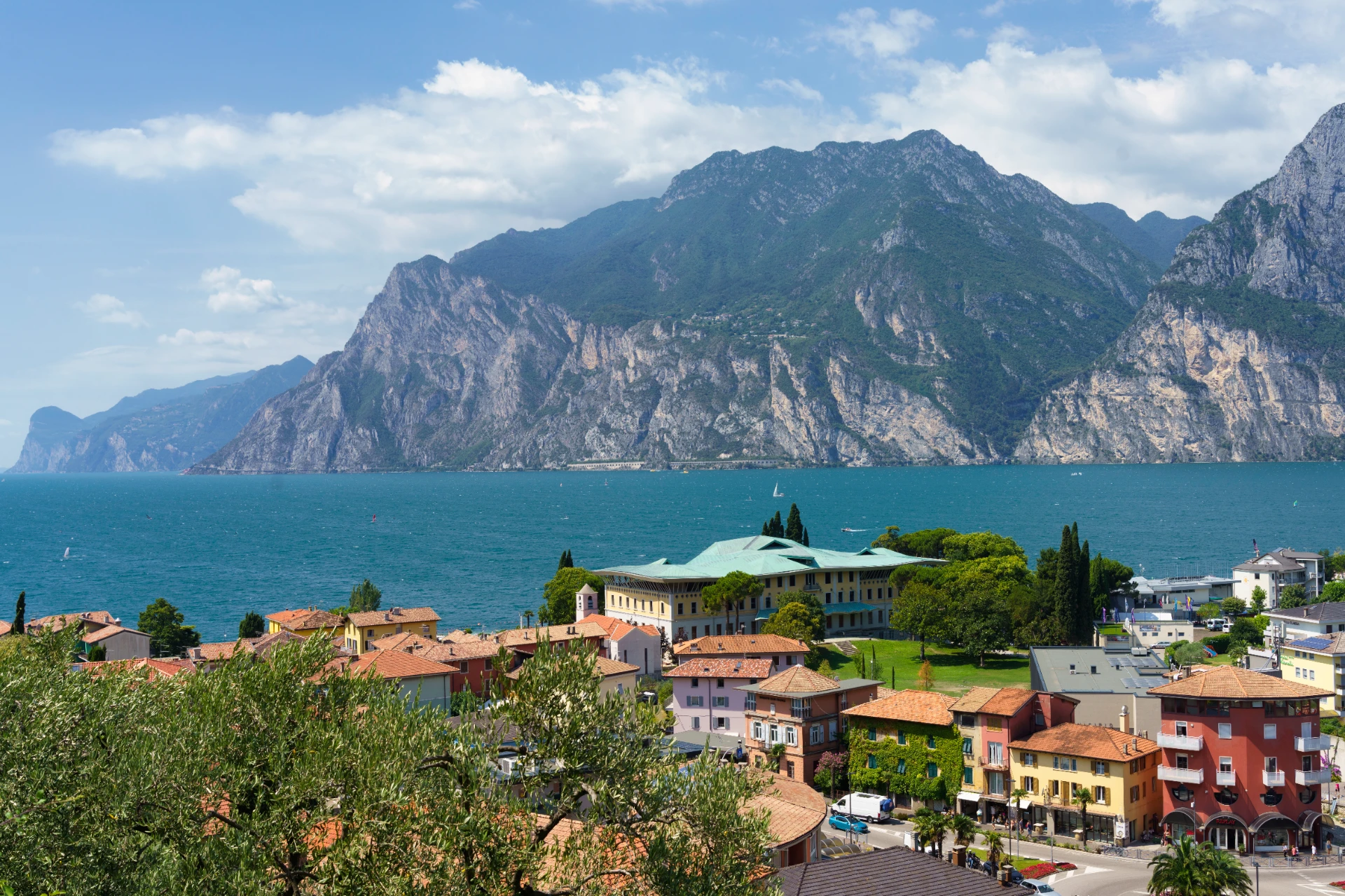 Gardasee mit Hund: Der komplette Guide für deinen Hundeurlaub in Italien