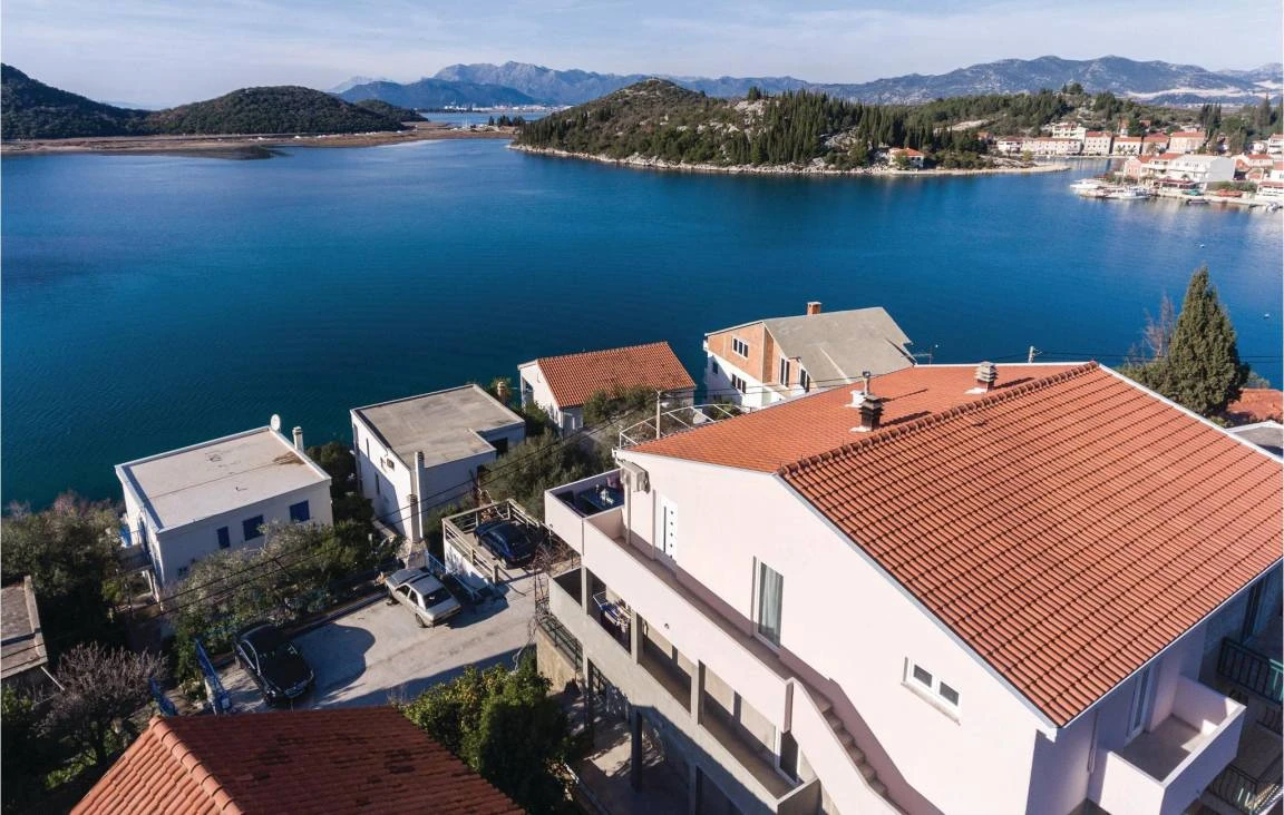 Ferienwohnung mit Panorama-Meerblick und Terrasse in Dalmatien 5