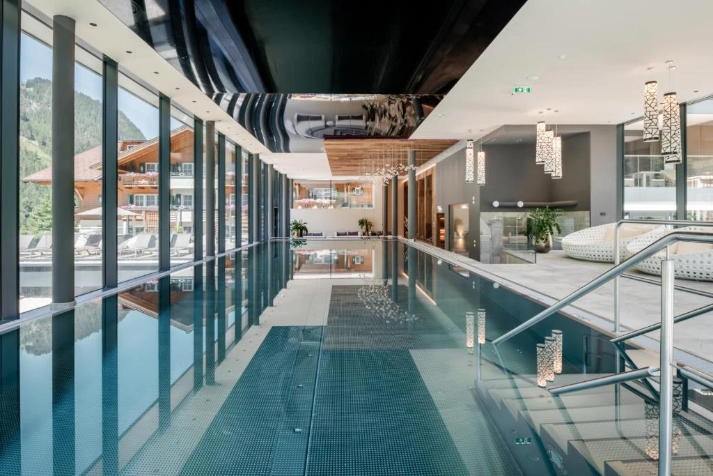 Alpin Life Resort Lürzerhof 2