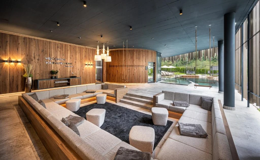 Alpin Life Resort Lürzerhof 3