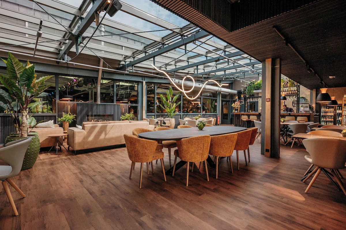 Hotel "Mitland" in Utrecht am Wasser 4