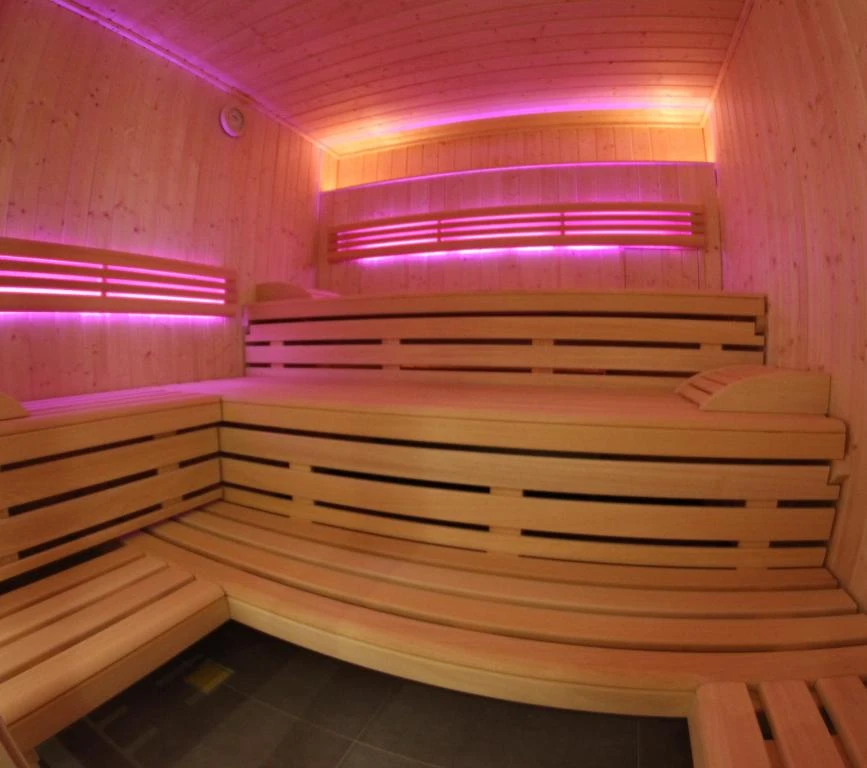 Hotel "Akzenthaus Alpenrose Nesselwang" mit Sauna nahe der Alpspitze 2