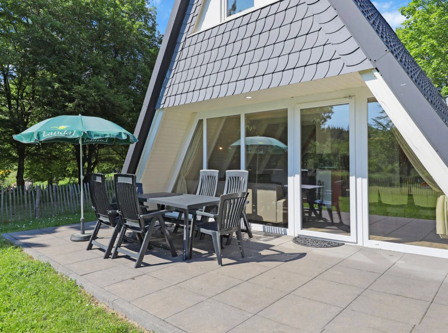 Hunde-Ferienhaus „Landal Hochwald 4BD“ mit eingezäuntem Garten 5