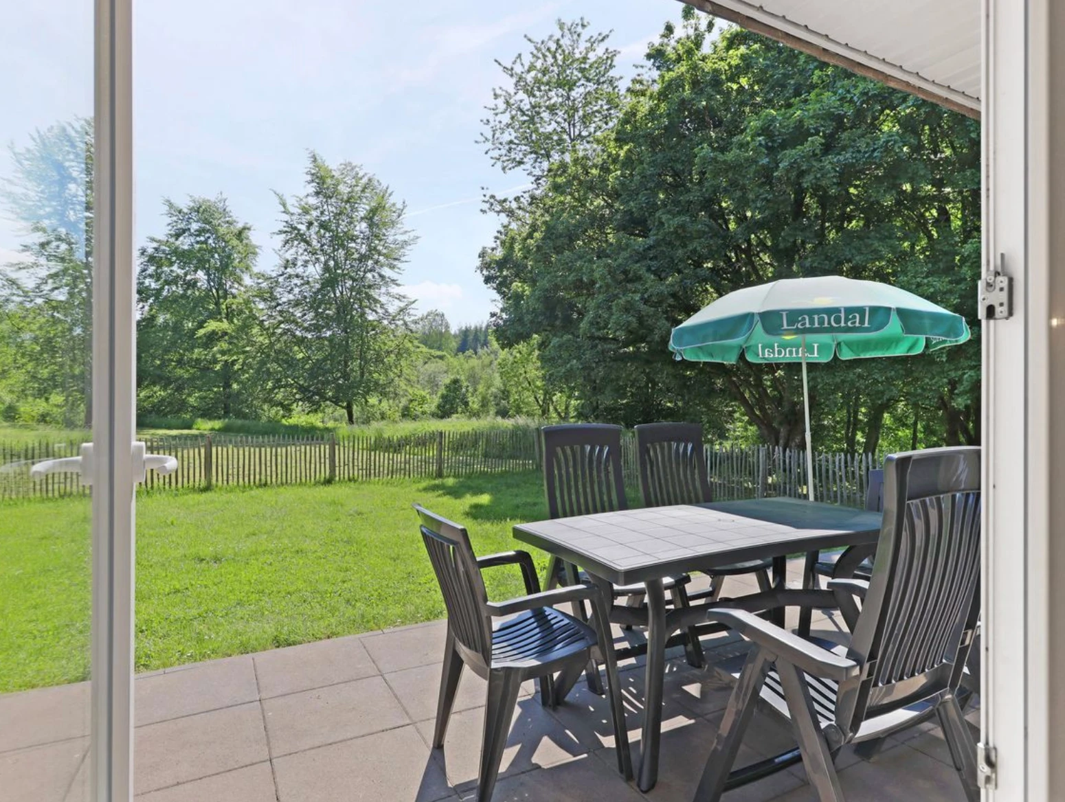 Hunde-Ferienhaus „Landal Hochwald 4BD“ mit eingezäuntem Garten 3