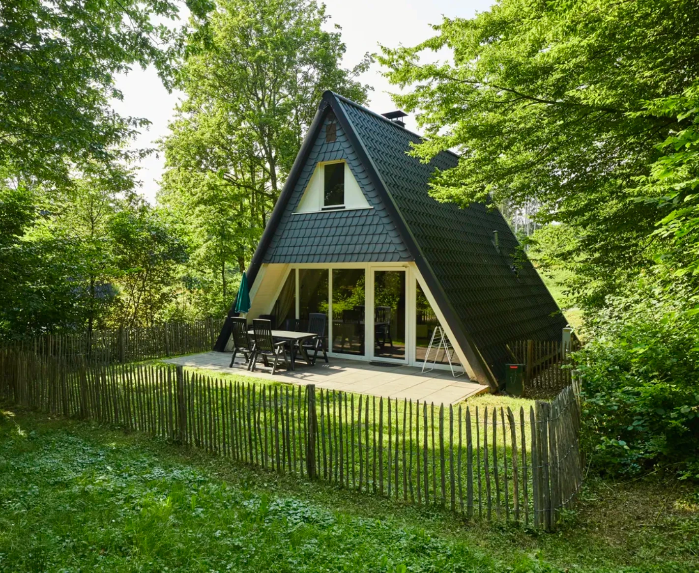 Hunde-Ferienhaus „Landal Hochwald 4BD“ mit eingezäuntem Garten