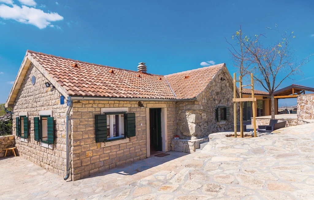 Ferienhaus bei Drniš mit Pool, Sauna und Whirlpool  3