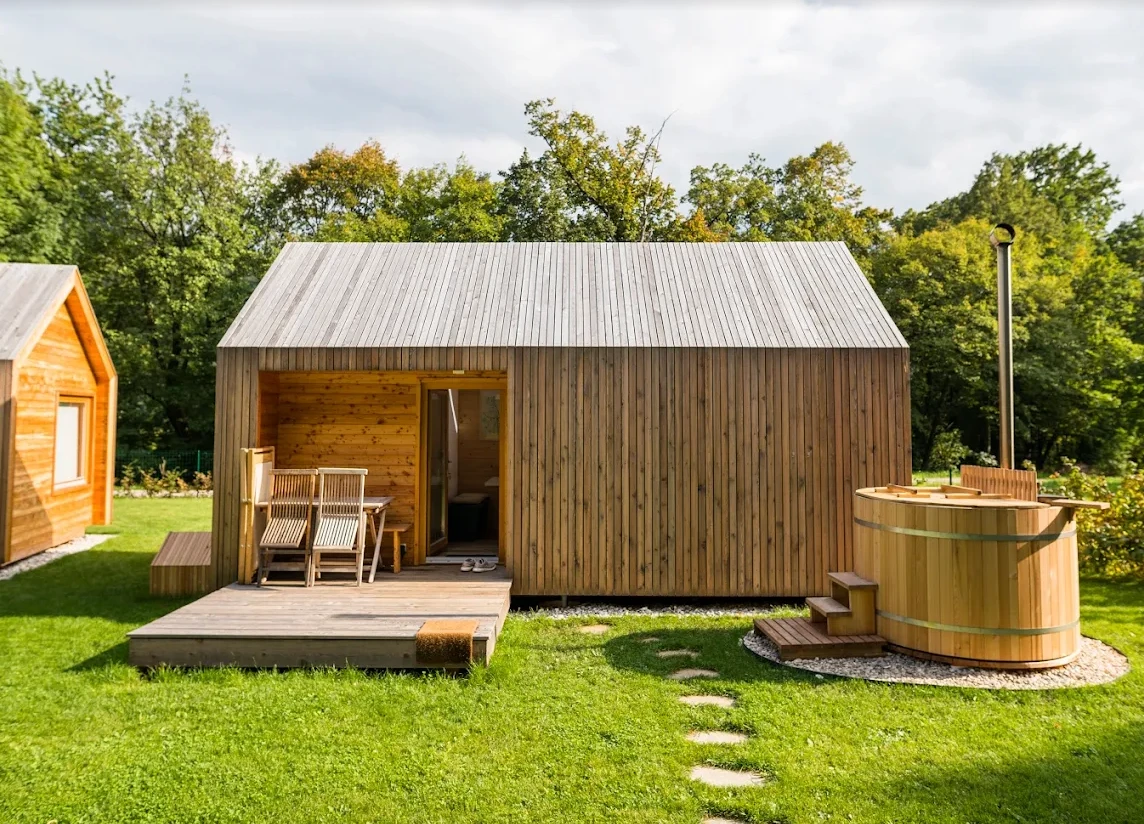 Glamping Mountain Fairy Tale