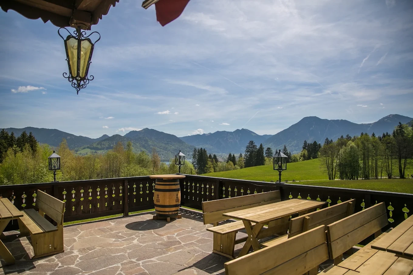 Hotel "Berghotel Sonnenbichl" mit Waldlage und Tegernseeblick 2