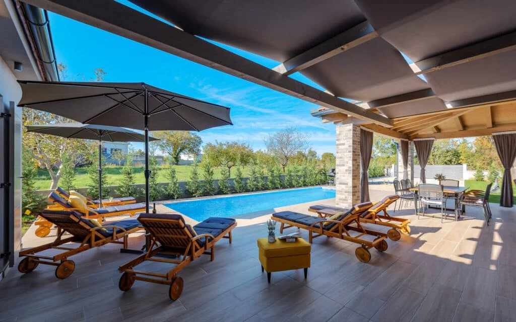 Villa Acorn 2