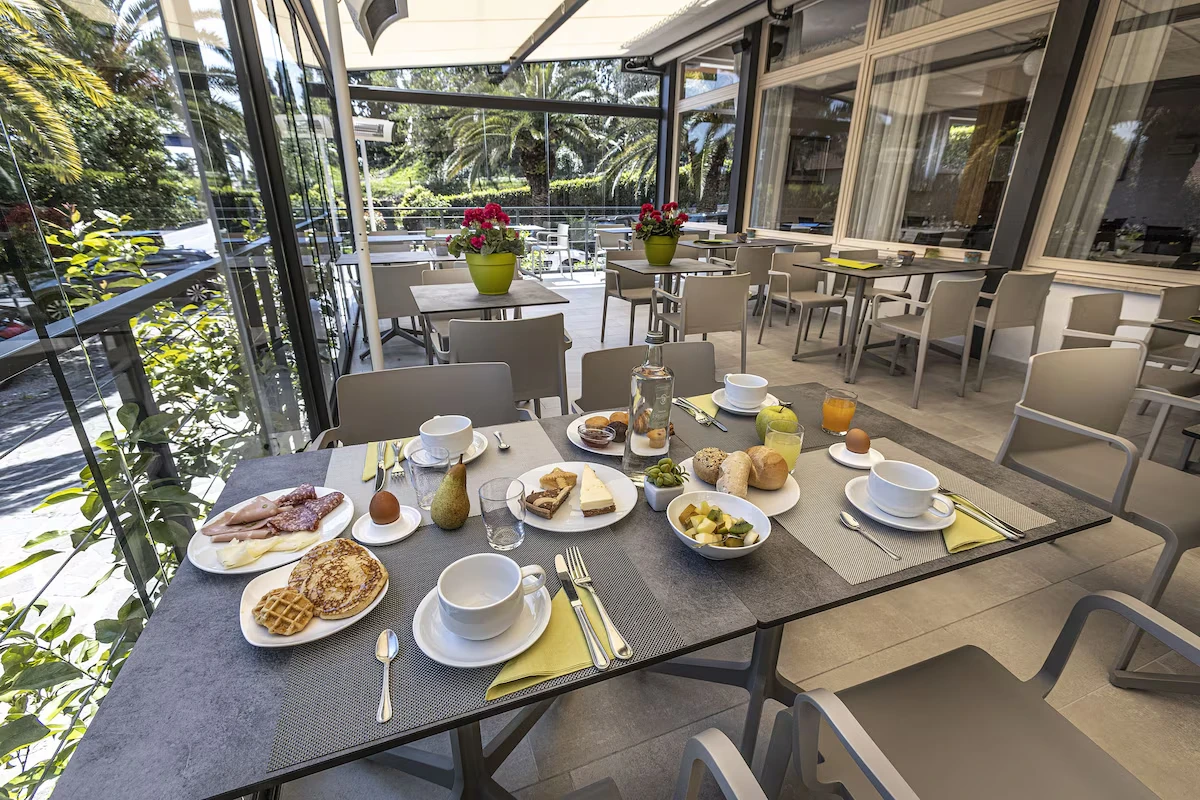 Hotel "Hotel Livia" mit Pool und Zitronengarten in Gargnano 2