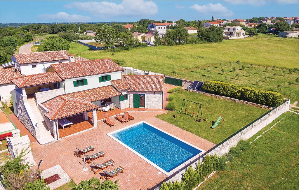Ferienhaus Pula-Valtura 2