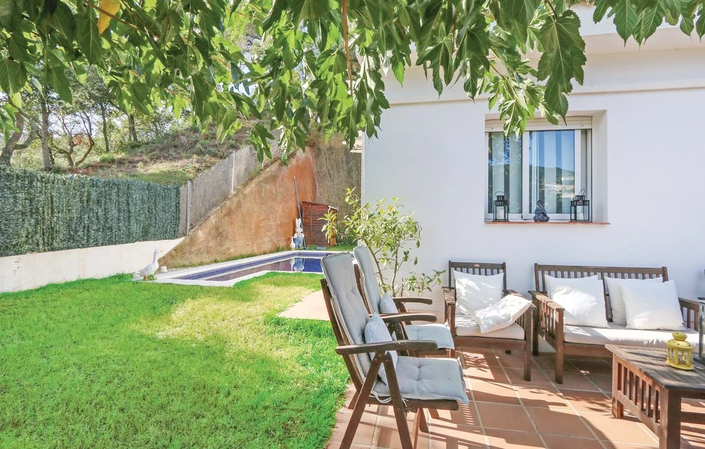 Ferienhaus Sant Cebrià de Vallalta 2
