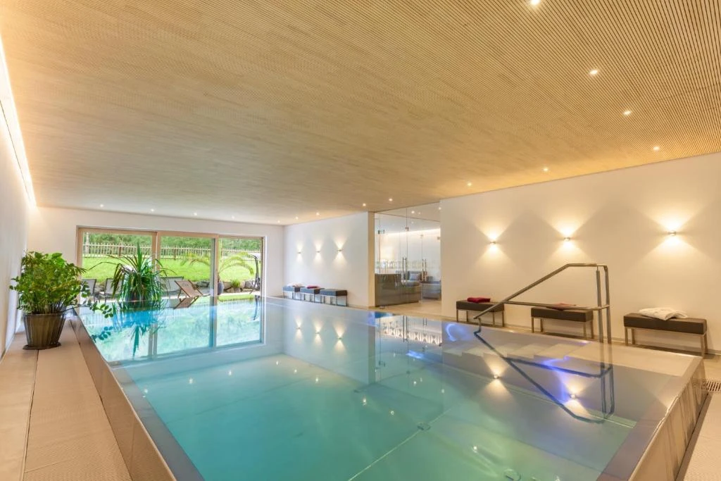 Ferienwohnungen "Wellness Ferienwohnungen Obere Mühle" mit Pool und eingezäuntem Garten 2