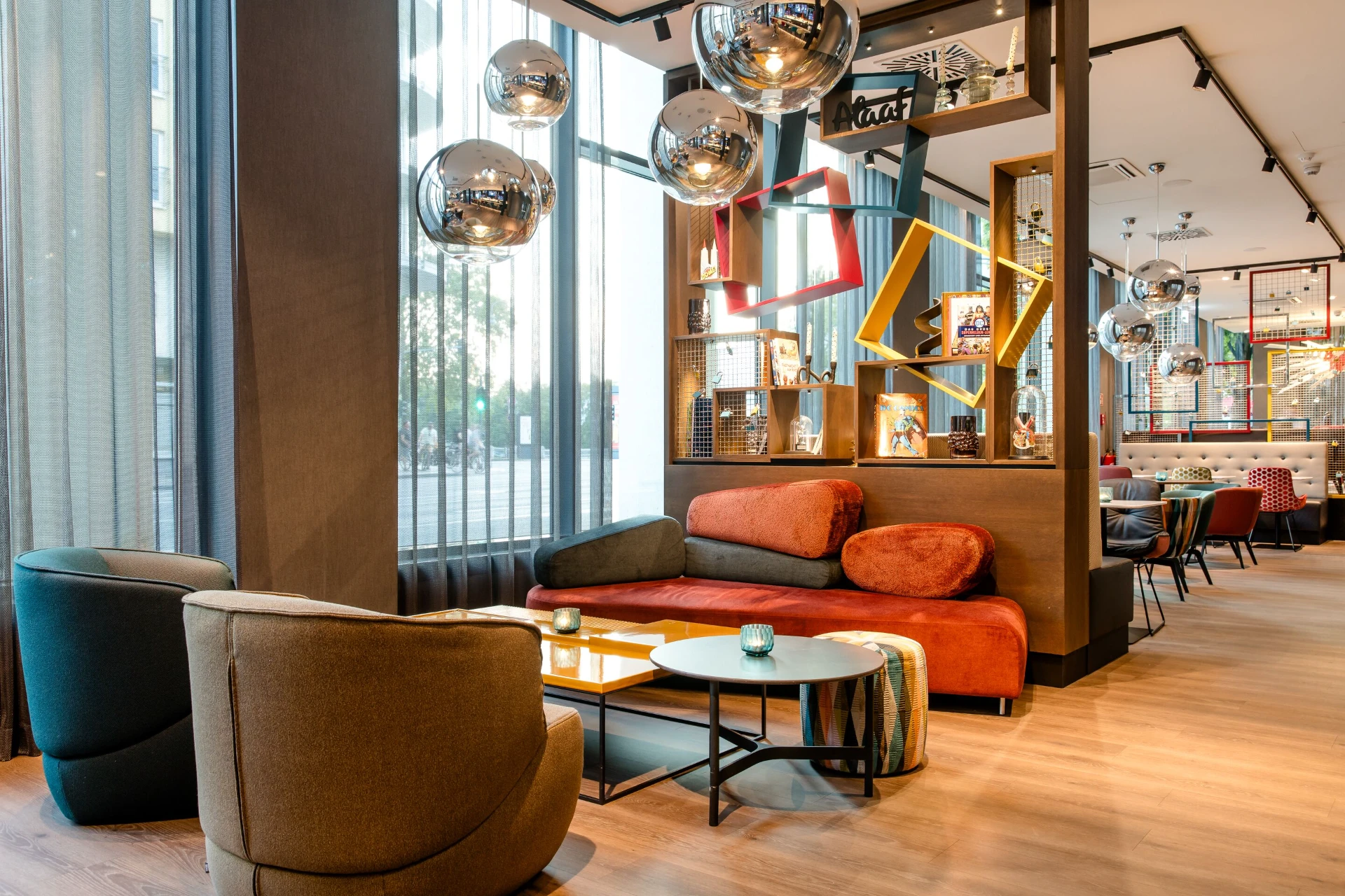 Motel One Köln-Mediapark 4