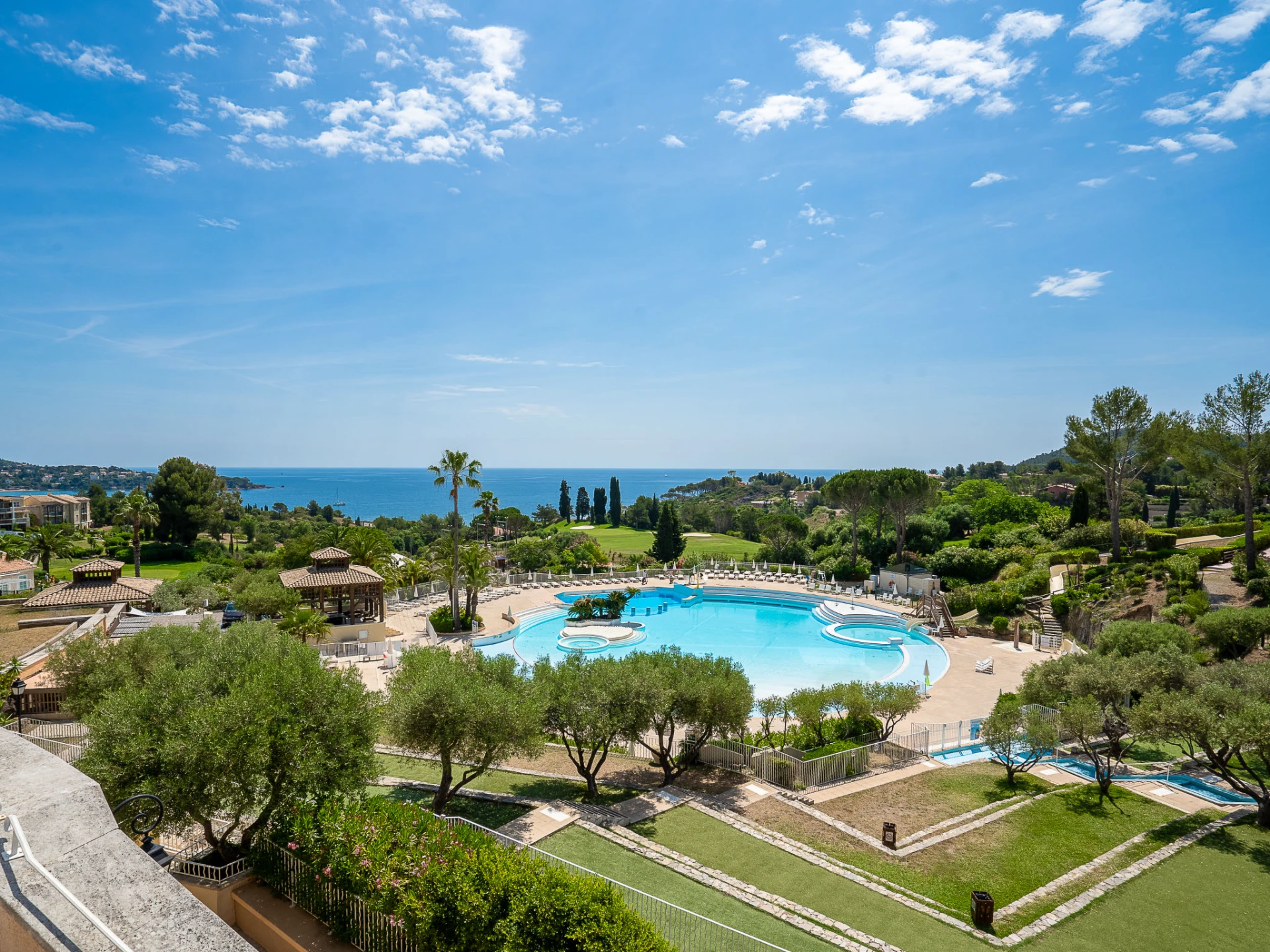 Ferienwohnung "Le Belvédère" im Village Cap Esterel an der Côte d'Azur 4