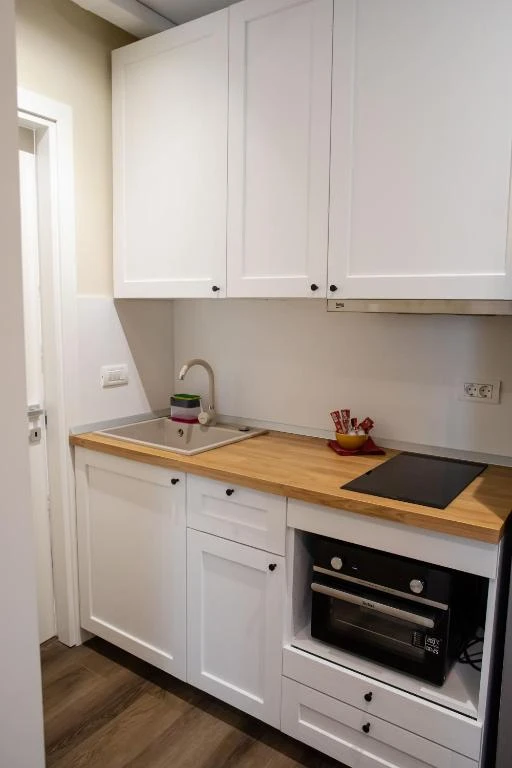Ferienwohnung "Beautiful new studios super location" im Herzen von Bukarest 3