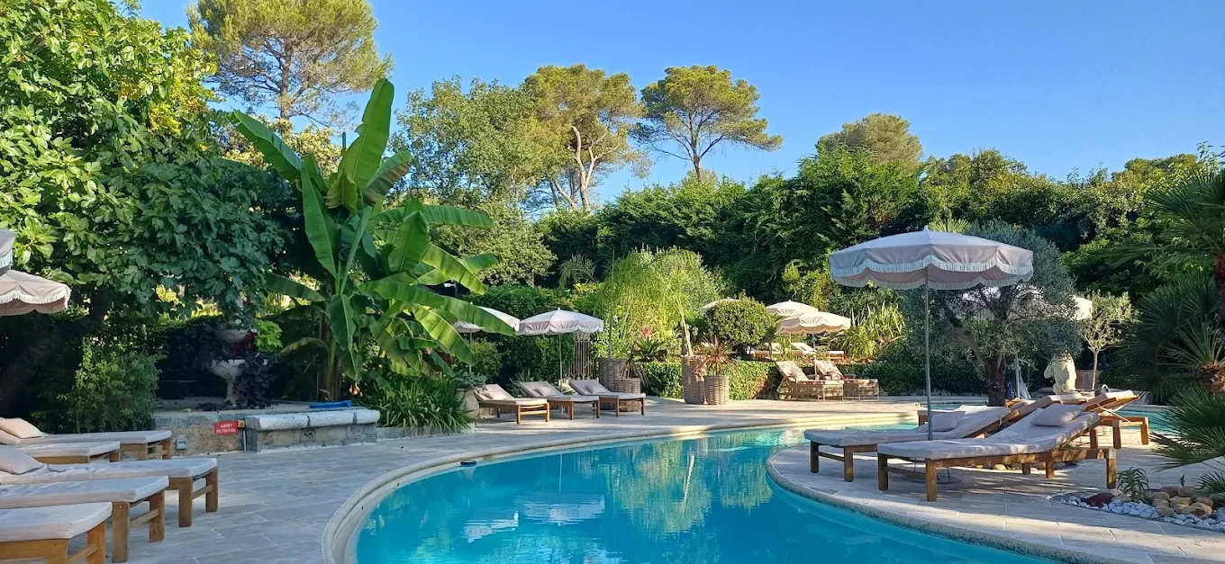 Hundefreundliche Unterkunft: Hotel "Les Messugues" bei Saint-Paul-de-Vence