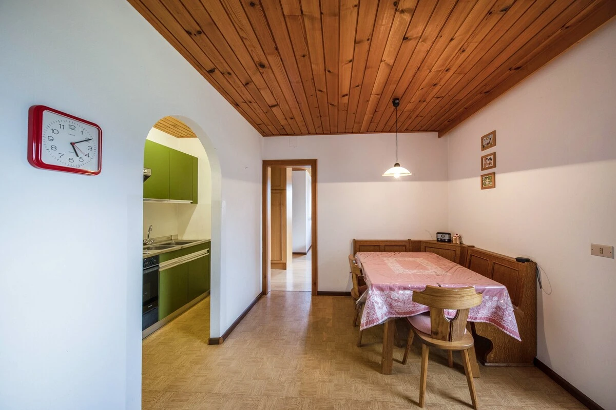 Ferienwohnung "Grödnerhof - Heidi" mit Bergblick und Garten in Karneid 2