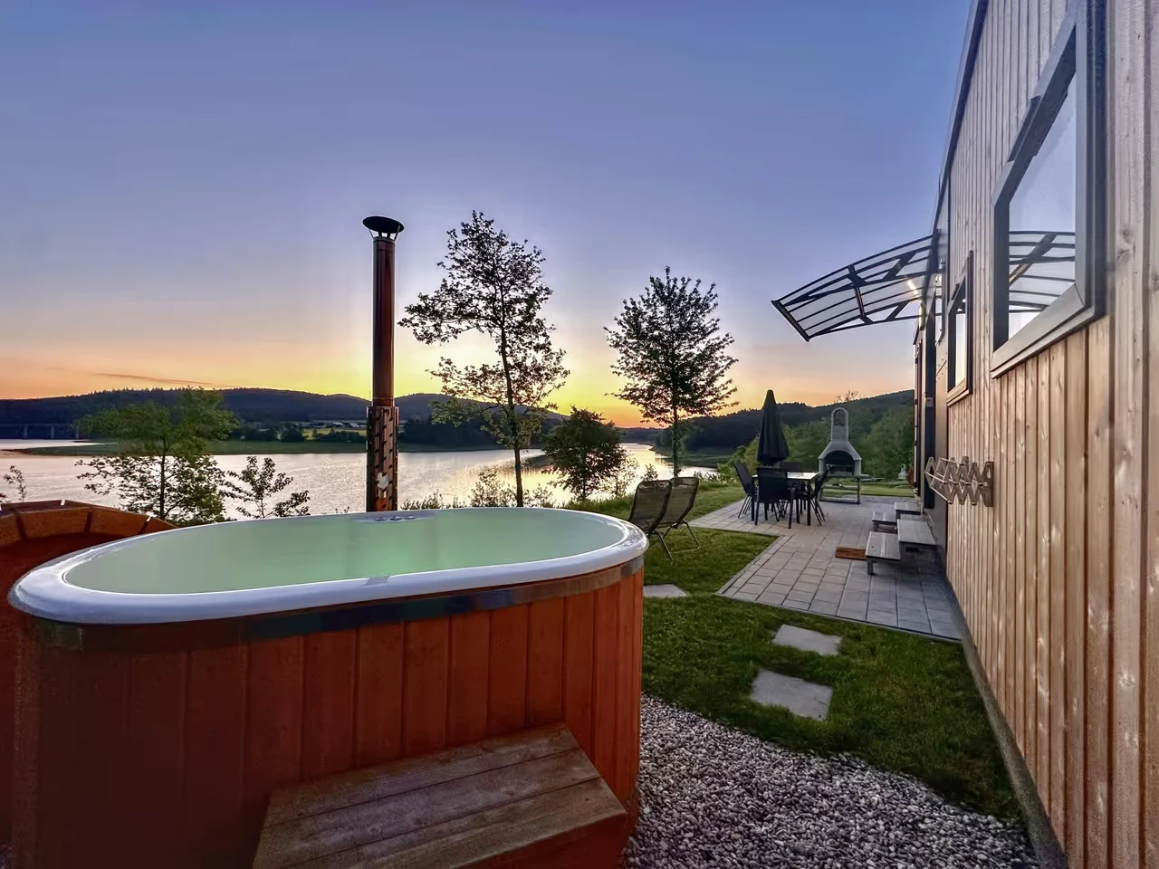 Tiny-Chalet "Feriendorf Seeblick" mit Fasssauna und HotTub am Eixendorfer See