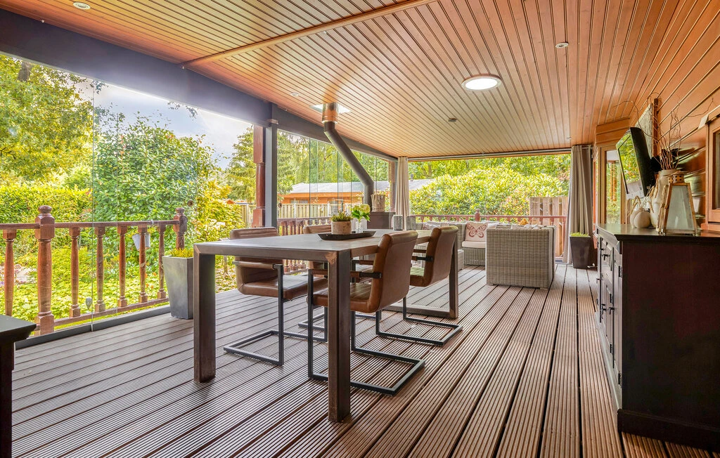 Ferienhaus mit hoch eingezäuntem Garten am Ermerstrand 3