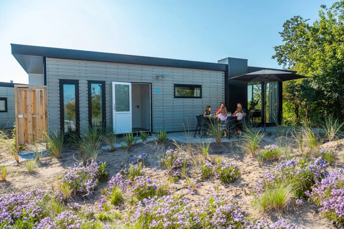 Ferienhaus in Texel mit Terrasse und Garten