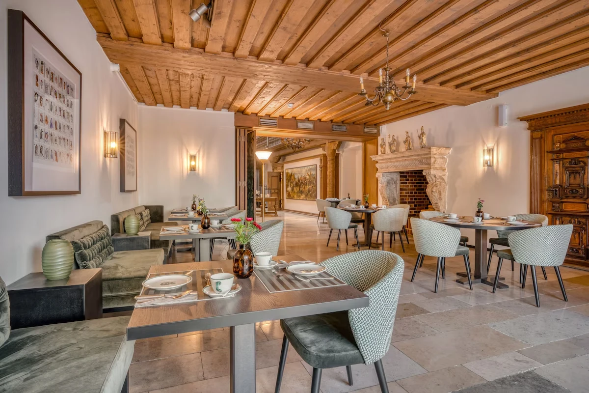 Hotel "Hotel Eisenhut" in der Altstadt von Rothenburg ob der Tauber 2