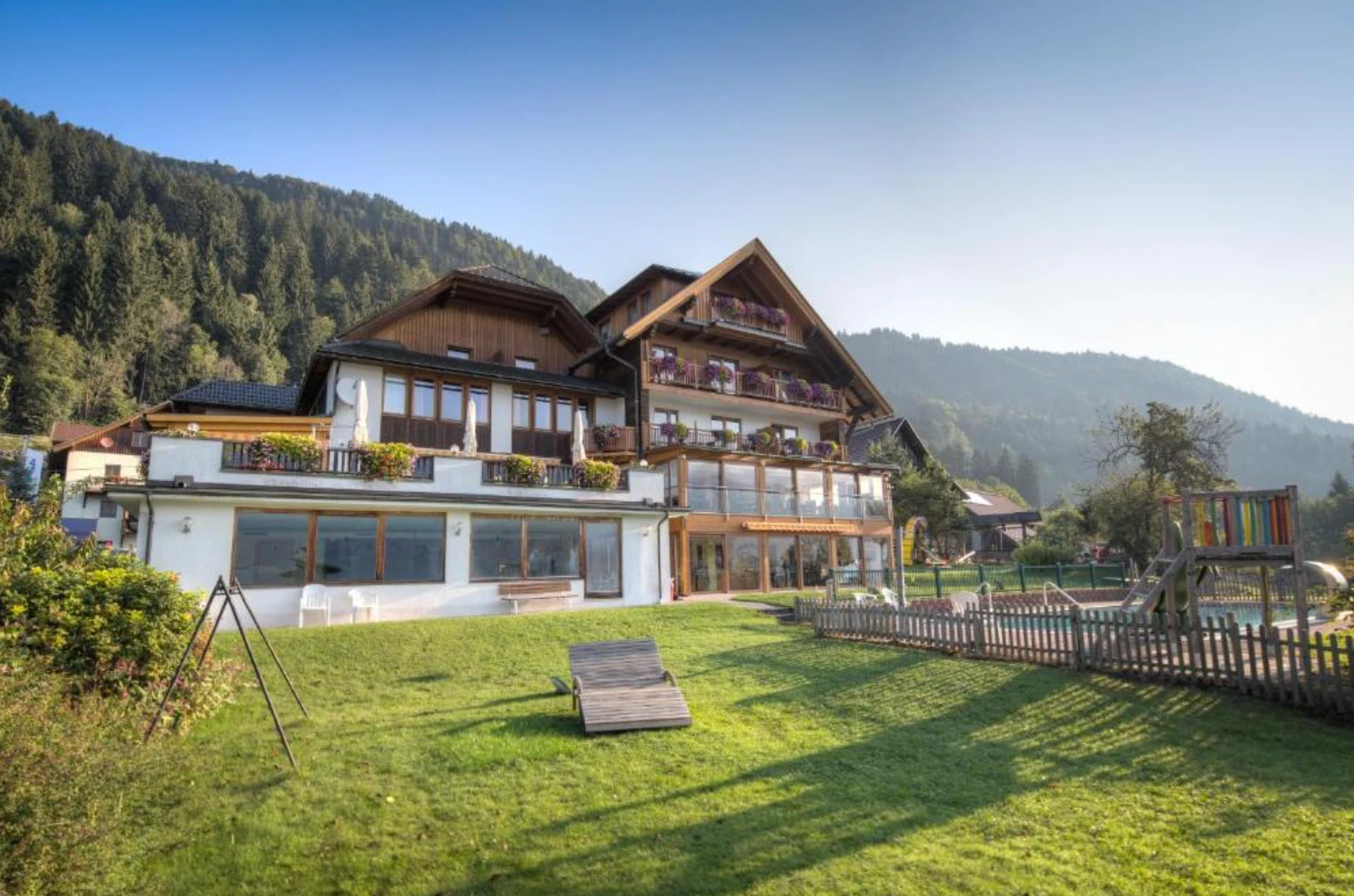 nawu apartments & Restaurant