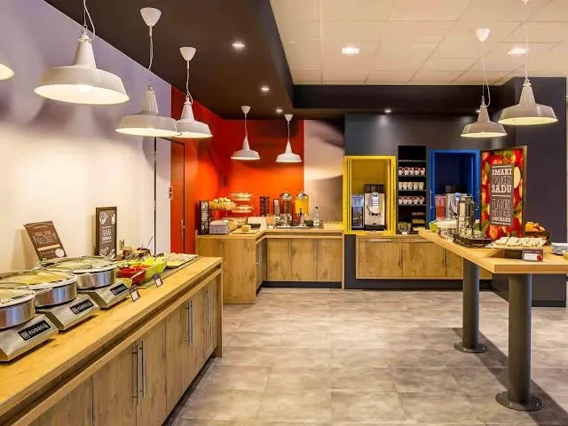 Hotel "ibis Breslau Centrum" nahe Sky Tower in Breslau