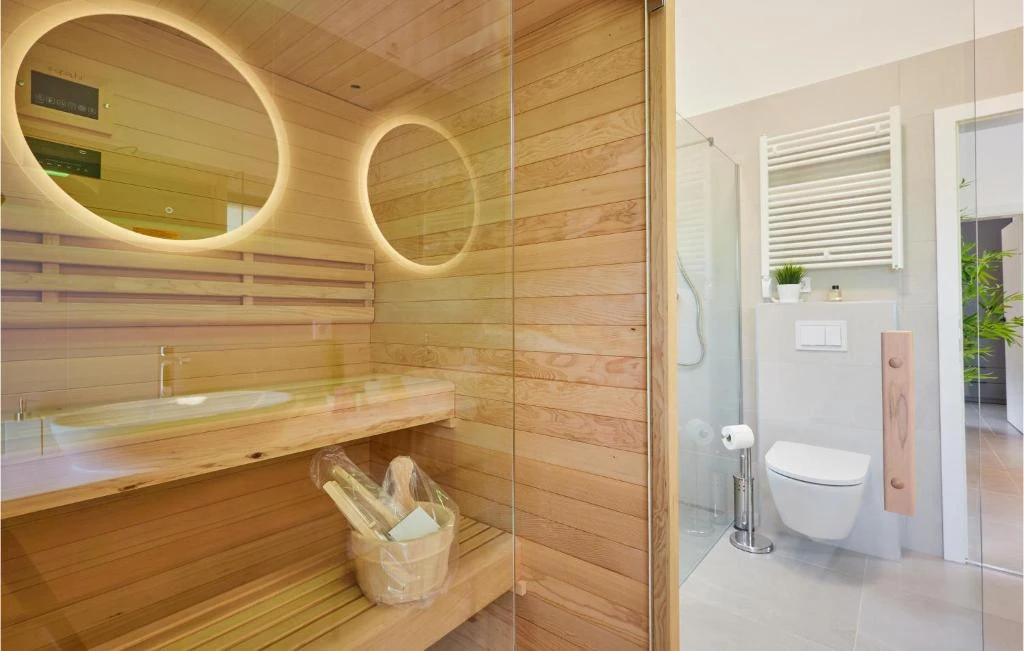 Ferienhaus "Wellness House By The Lake" mit Sauna und eingezäuntem Grundstück 4