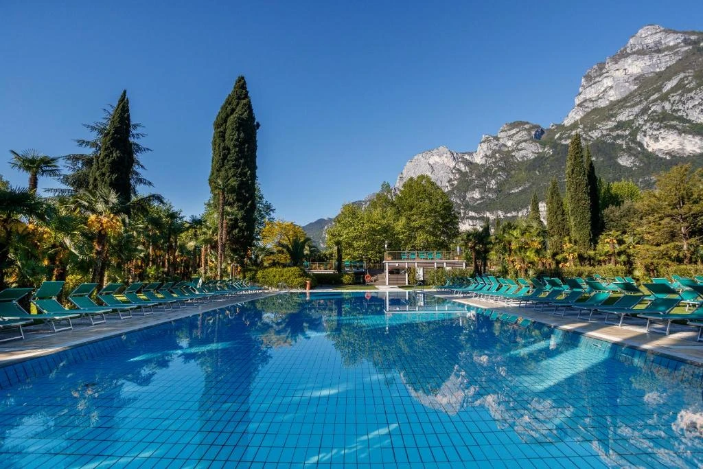 Hotel "Du Lac Et Du Parc Grand Resort" am Gardasee 2