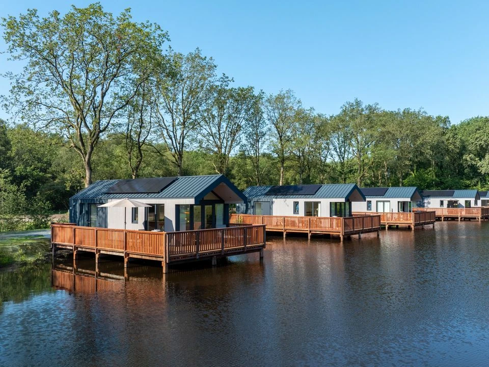 Ferienhaus „Landal Landgoed Bourtange 4B4“ am Wasser in Sellingen