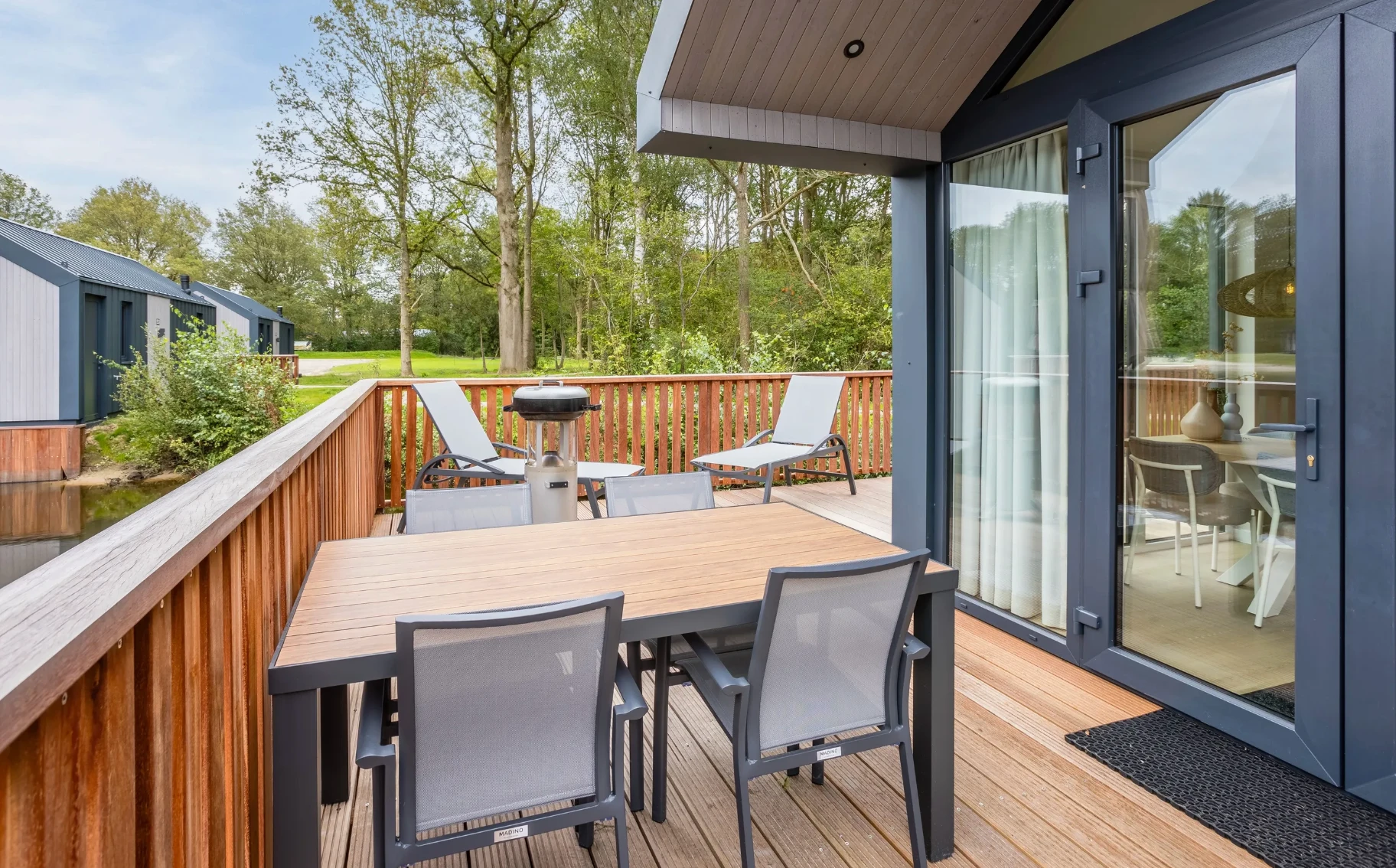 Ferienhaus „Landal Landgoed Bourtange 4B4“ am Wasser in Sellingen 4