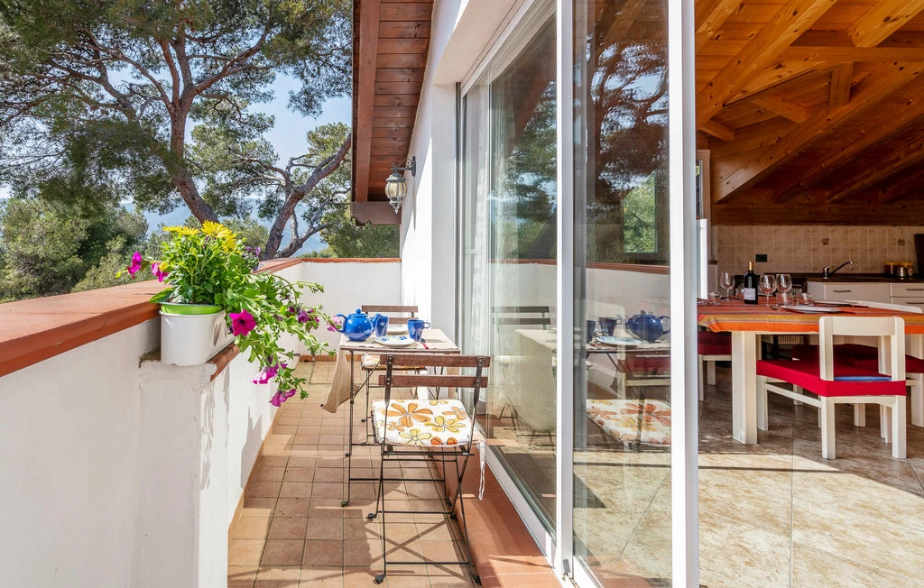 Ferienwohnung Andora mit Meerblick und eingezäuntem Garten 4
