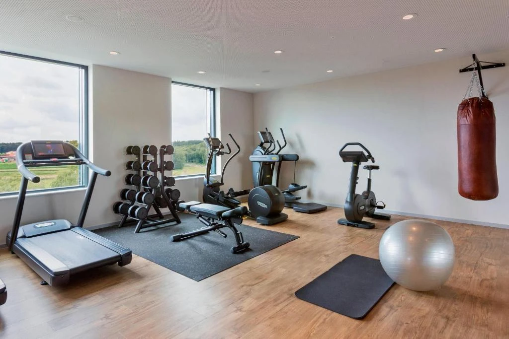 Hotel "Courtyard by Marriott Oberpfaffenhofen Munich South" im 5-Seen-Land 3