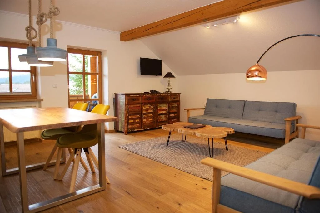 Hotel "Landhaus Kössel" am Hopfensee mit Naturpool 3