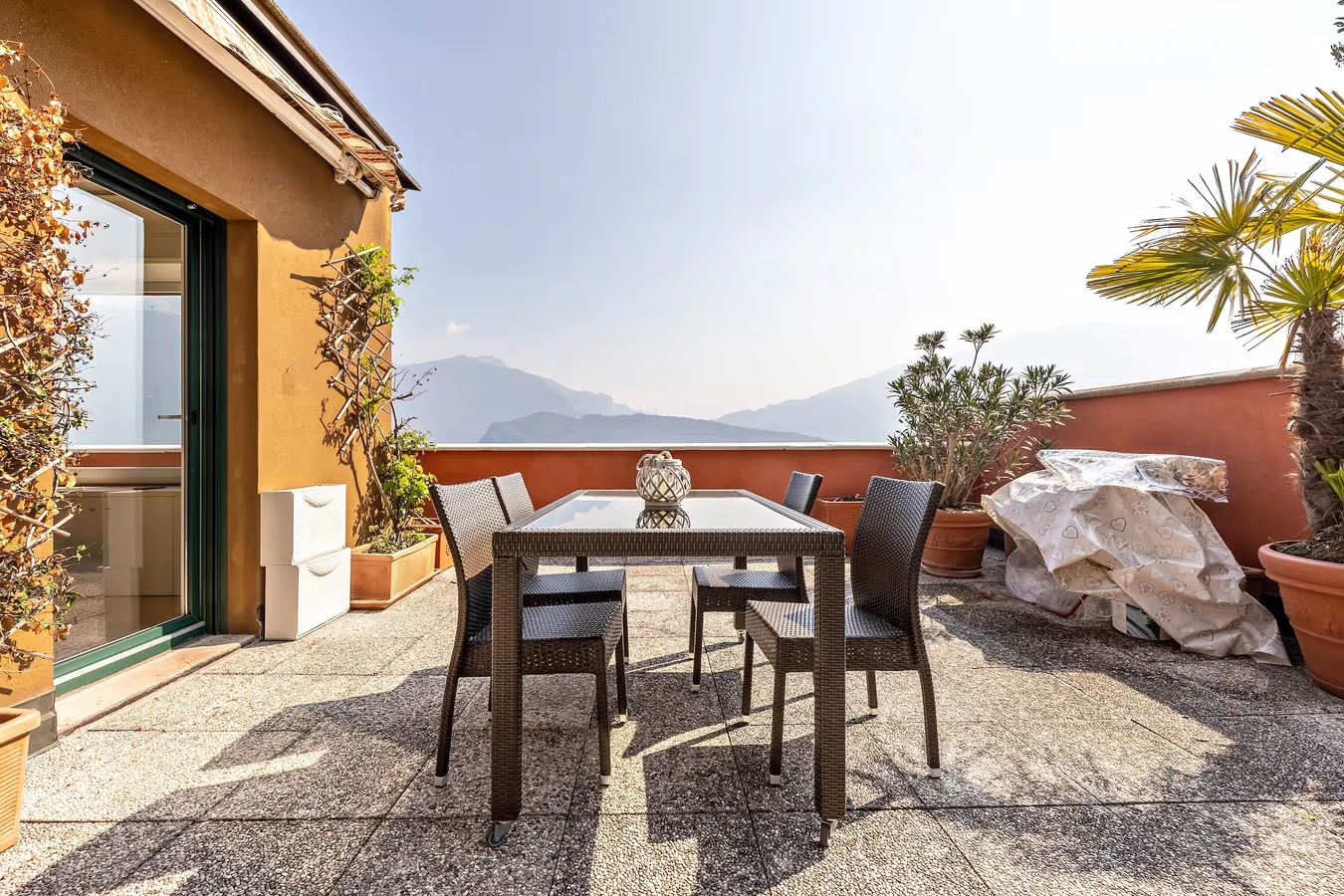 Ferienwohnung "Casa Sara" mit Pool und Seeblick bei Riva del Garda