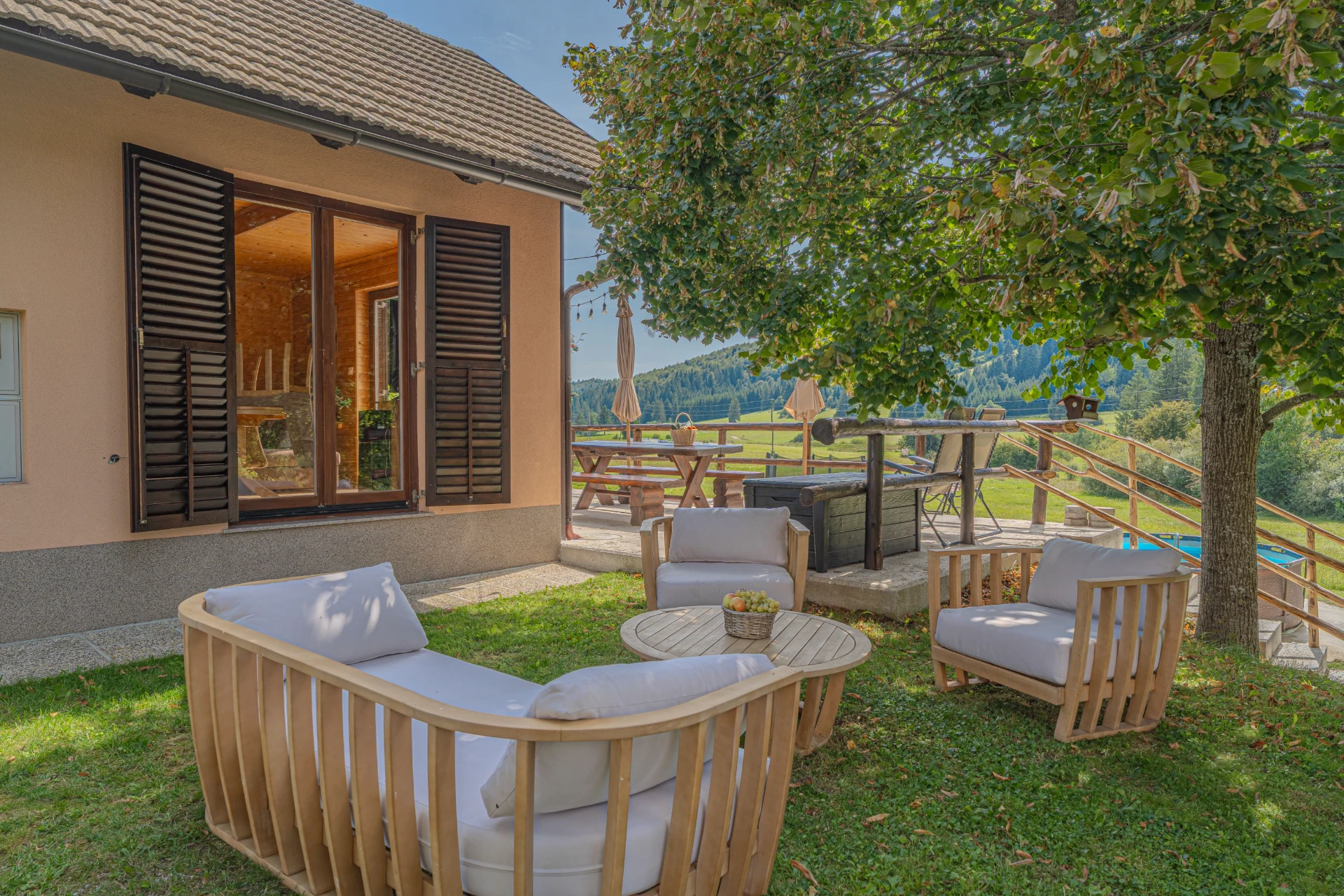 Family Friendly Kraševec Lodge in Bloke 2