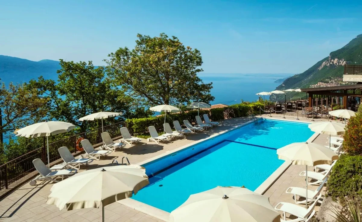 5 Tage Halbpension am Gardasee & eine Weinverkostung 🍷